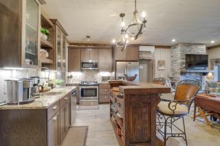 1 Mi to Beech Mtn Cabin with Fire Pit and BBQ! - Beech Mountain - 3