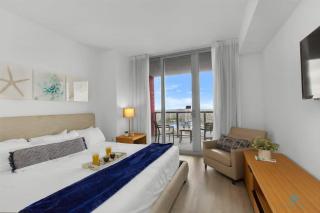 Infinite View and Balcony with Pool, Near Beach - Hallandale Beach - 6