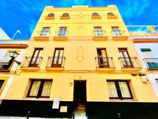 Click Triana - Patio Privado - Sevilla - 1