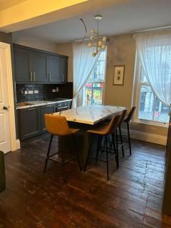 Patrick Street Townhouse - Cork - 0