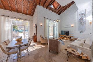 Tam Korunaklı Villa Kaputaş 4 - Bezirgân - 2