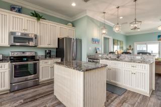 Four-Bedroom House - Dauphin Island - 3