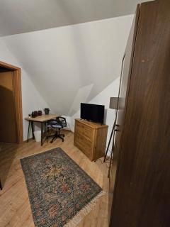 Ideal für Monteure Apartment mit 3 Schlafzimmer für bis zu 6 Personen mit Küche, Waschmaschine, Bad, WiFi, Flat TV usw - Delitzsch - 8