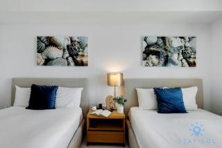 Amenities BALCONY w Stunning Views-Beachfront - Hallandale Beach - 1
