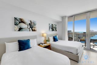 Amenities BALCONY w Stunning Views-Beachfront - Hallandale Beach - 3