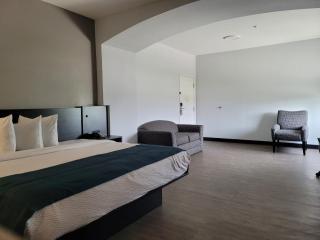Days Inn & Suites by Wyndham Gonzales TX - Gonzales - 2