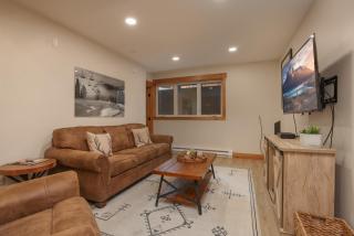 Inner Circle Getaway Condo: Stroll To Slopes, Downtown - 9