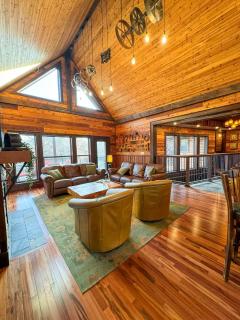 Lake Tower Lodge - 2