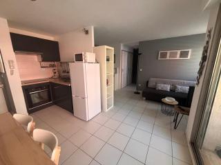 Classé 3 Etoiles Charmant Appartement Cosy sur Sète proche de toutes commodités, Parking Privé - Sète - 8