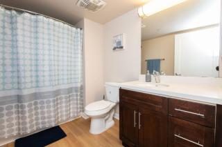 Comfy Cozy Apt with pool & hot tub in downtown LA' - Los Angeles - 4
