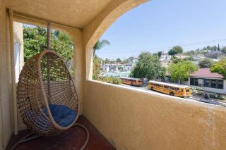 Lovely 2bedroom condo with free parking on premise - Los Angeles - 7