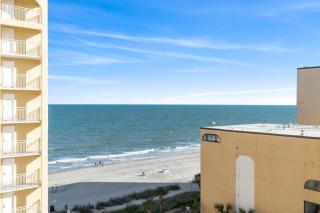 Budget Friendly Oceanview Studio, Sleep 4! - 7