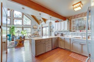 Deck and Scenic Views Munds Park Cabin! - Munds Park - 1