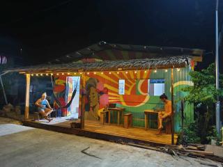 Alegreya Homestay + Cafe - General Luna - 2