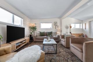 Light Bright Stylish PRIVATE Home - Whitworth - Spokane - 2