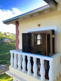 702 w/ a view at Princess Heights - Dawn Beach - 5