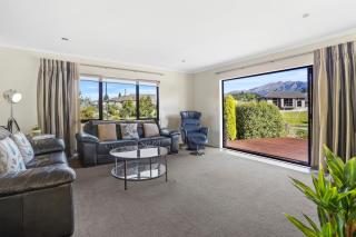 16 Rutherford Crescent - 7