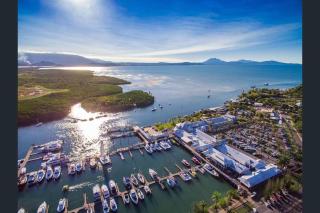 Take advantage of this location - Casuarina Court - Port Douglas - 5