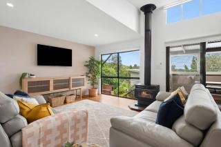 153 Centenary Heights Rd - 7