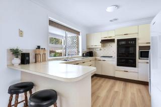 Johnny & Paula's Place - Vincentia - 5