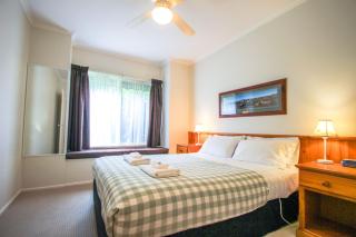 Silver Birches Holiday Village - Unit 2 - Bright - 1