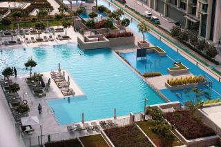 Burj Khalifa View, 2 Balcony w Lounge, Dubai Mall Access, Gym, Infinity-Pool, Playground, BBQ, Family Friendly - 6