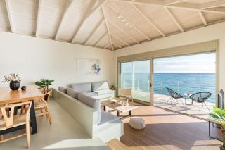 Melivia Seafront Resort - 5