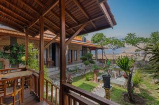 Swan Beach Inn - Nusa Penida - 5