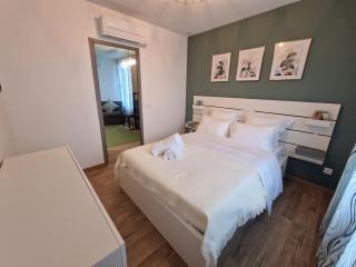 Maison d'hôtes avec 3 appartements et un studio - Viry-Châtillon - 0
