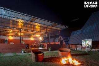 StayVista at Golden Triangle Kabini with Bonfire, River View & Comp Beakfast - Hampāpura - 6