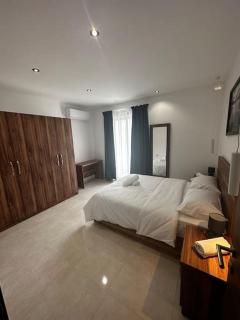 Bright 1 Bedroom Apartment in Noah Apartments, Gzira - Il-Gżira - 4
