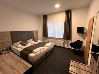 Hotel Dietrichsdorfer Hof - Kiel - 9
