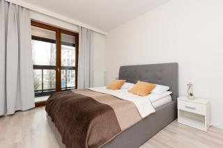 Grzybowska Apartment with Air Conditioning & Balcony Warsaw by Renters Prestige - Varsavia - 9