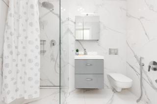 Grzybowska Apartment with Air Conditioning & Balcony Warsaw by Renters Prestige - Varsavia - 5