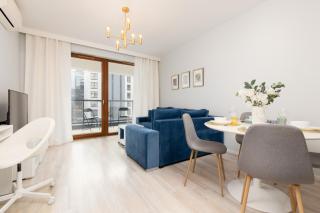 Grzybowska Apartment with Air Conditioning & Balcony Warsaw by Renters Prestige - Varsavia - 4