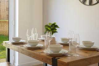 Mersey Way, Spacious 3 Bed Home, Close to Sheffield City Centre & FREE Driveway Parking - Perfect for Workers, Groups & Families - Hosted by Stay Host Save - Sheffield - 3