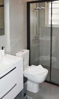 Spacious Modern Apartment in Pagkrati - 6