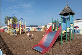 Whitstable 2 bed Fully Fitted Seaside Caravan - 6