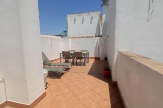 Castellar, amplia terraza y ubicación ideal - Siviglia - 1