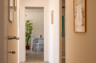 3-Br Apartment Terrace steps from Beaches - 8