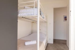 3-Br Apartment Terrace steps from Beaches - 4