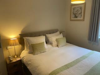 Number 10 Serviced Apartment - Chapel - Southampton - 0