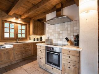 Chalet pour 8 avec cheminée, proche des pistes, WiFi, garage, non fumeur - FR-1-304-110 - La Clusaz - 4