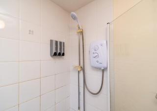 Derby Mandarin 3 Bedroom Apartment with Garden and Parking - Derby - 5
