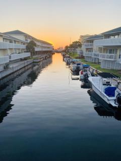 Sandpiper Cove Unit 8135 With FREE Beach Service Pet Friendly - Destin - 5