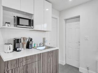 Coastal Charm Studio Retreat in Pompano - Pompano Beach - 1