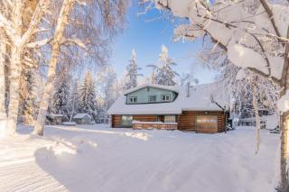 The Cozy Harriet Log Home - 8