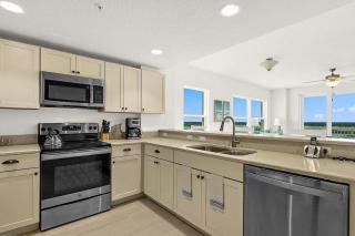 Beachview Luxury Condo with Sunrise and Sunset Views - Daytona Beach Shores - 1