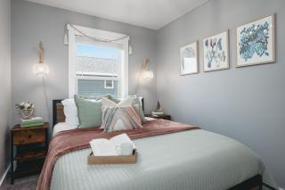 962 Townhouse 3BR Near Downtown Beaches and Wineries - 1