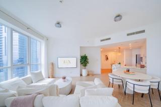 Modern & Bright 1 Bedroom Marina Apartment - Dubai - 8